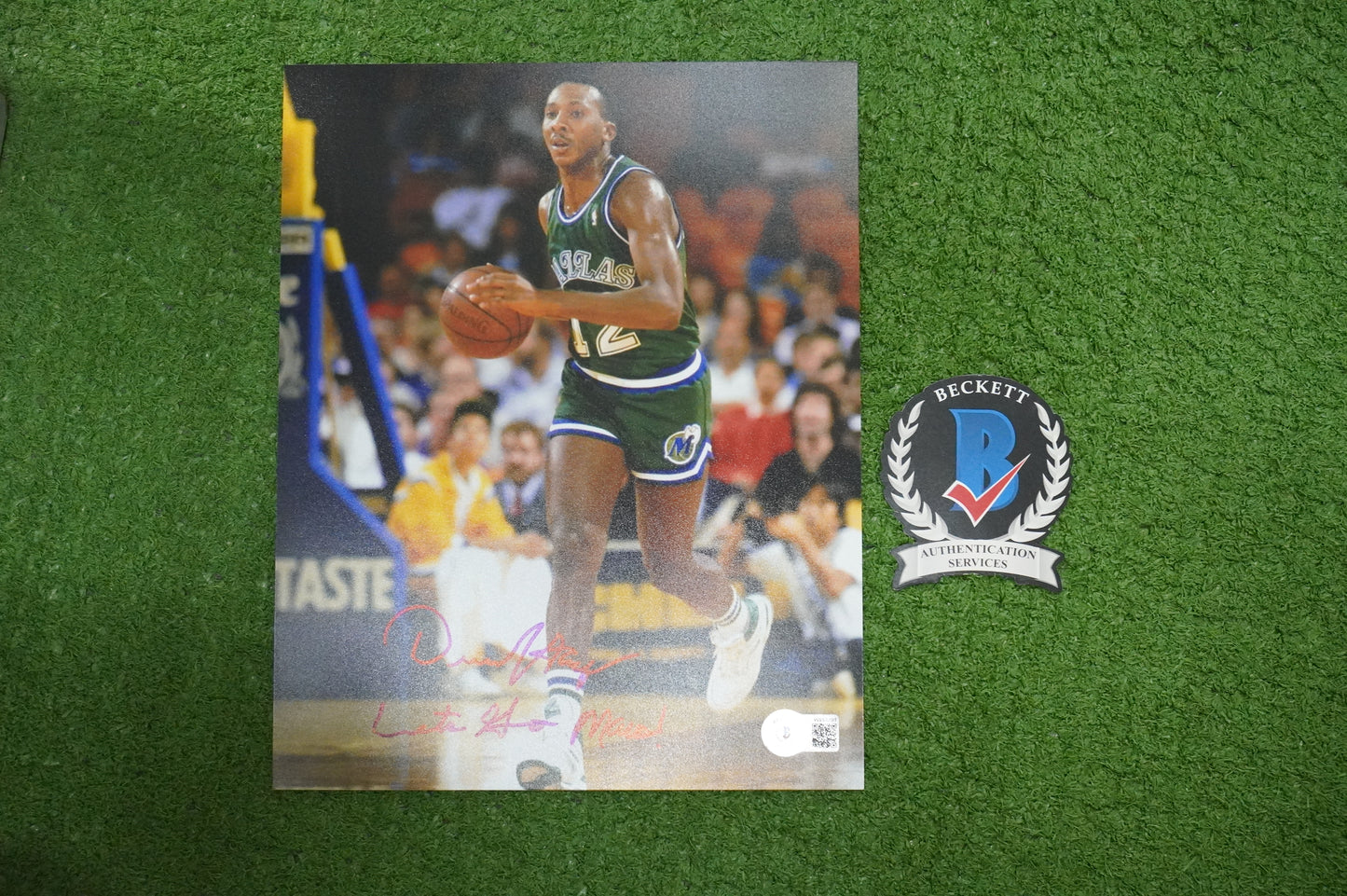 DEREK HARPER DALLAS MAVERICKS MAVS SIGNED 8x10 PHOTO w/INSC GREEN BAS