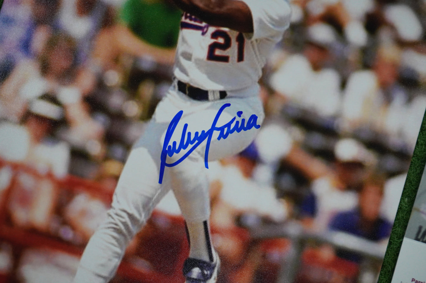 RUBEN SIERRA TEXAS RANGERS SIGNED 8x10 PHOTO Leg Kick JSA COA