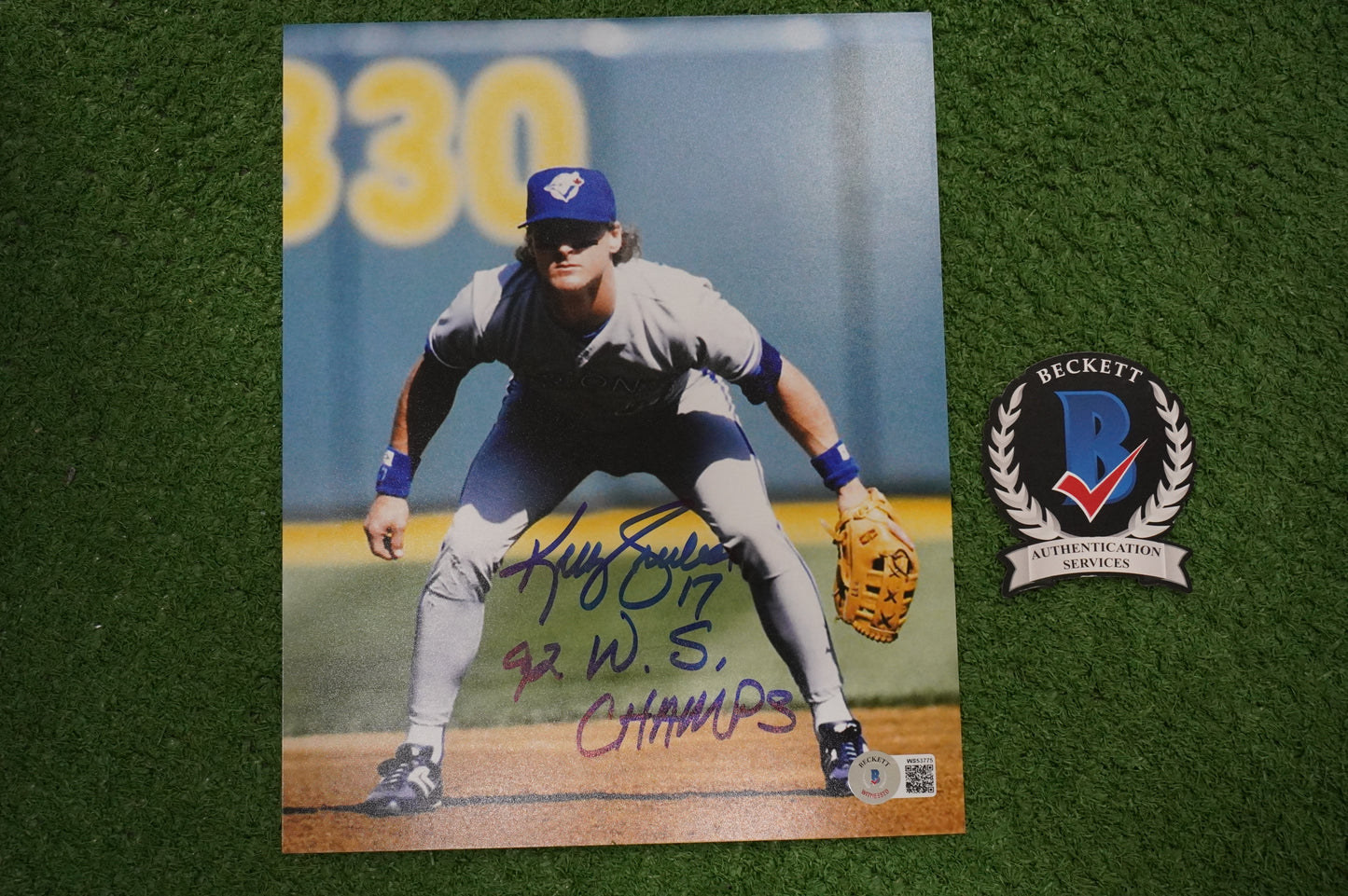 KELLY GRUBER Signed 8x10 Photo TORONTO BLUE JAYS w/"92 W.S Champs" BAS COA