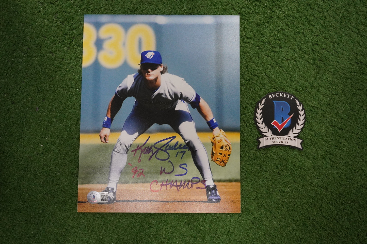 KELLY GRUBER Signed 8x10 Photo TORONTO BLUE JAYS w/"92 W.S Champs" BAS COA