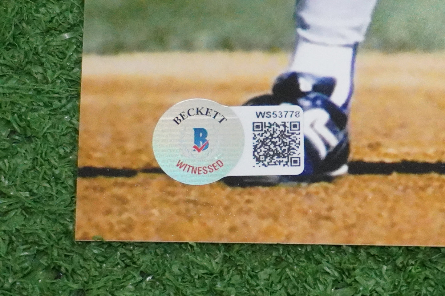 KELLY GRUBER Signed 8x10 Photo TORONTO BLUE JAYS w/"92 W.S Champs" BAS COA