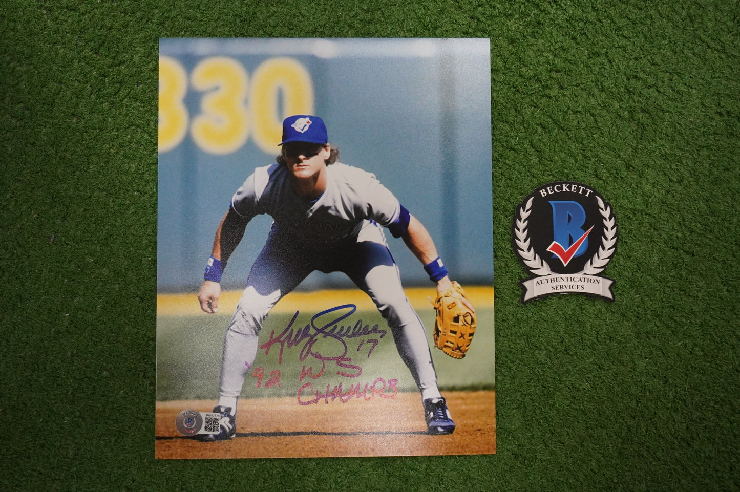 KELLY GRUBER Signed 8x10 Photo TORONTO BLUE JAYS w/"92 W.S Champs" BAS COA
