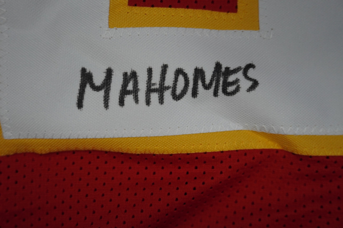 PAT PATRICK MAHOMES SR KANSAS CITY CHIEFS SIGNED JERSEY w/REAL MVPMAKER BAS