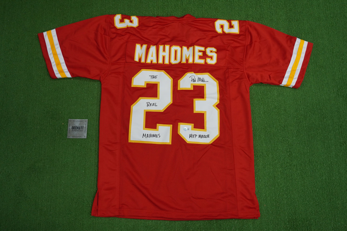 PAT PATRICK MAHOMES SR KANSAS CITY CHIEFS SIGNED JERSEY w/REAL MVPMAKER BAS