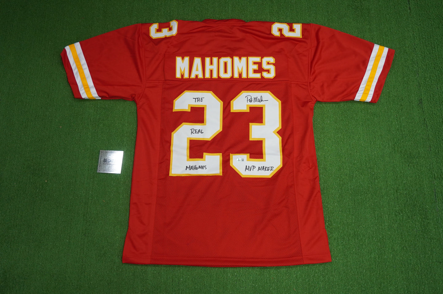 PAT PATRICK MAHOMES SR KANSAS CITY CHIEFS SIGNED JERSEY w/REAL MVPMAKER BAS