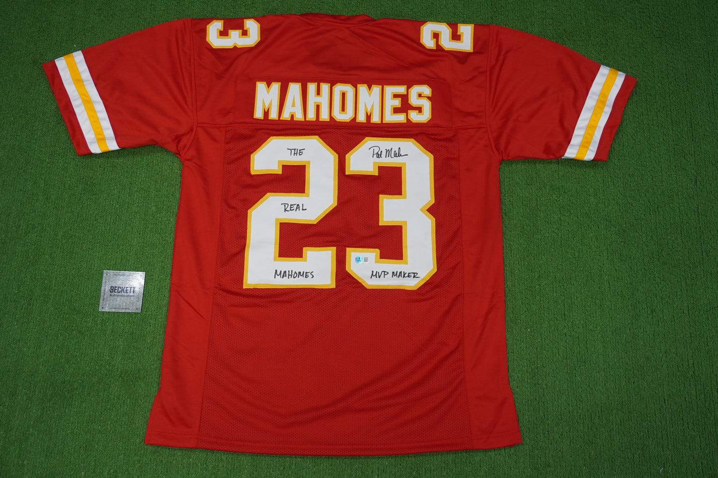PAT PATRICK MAHOMES SR KANSAS CITY CHIEFS SIGNED JERSEY w/REAL MVPMAKER BAS