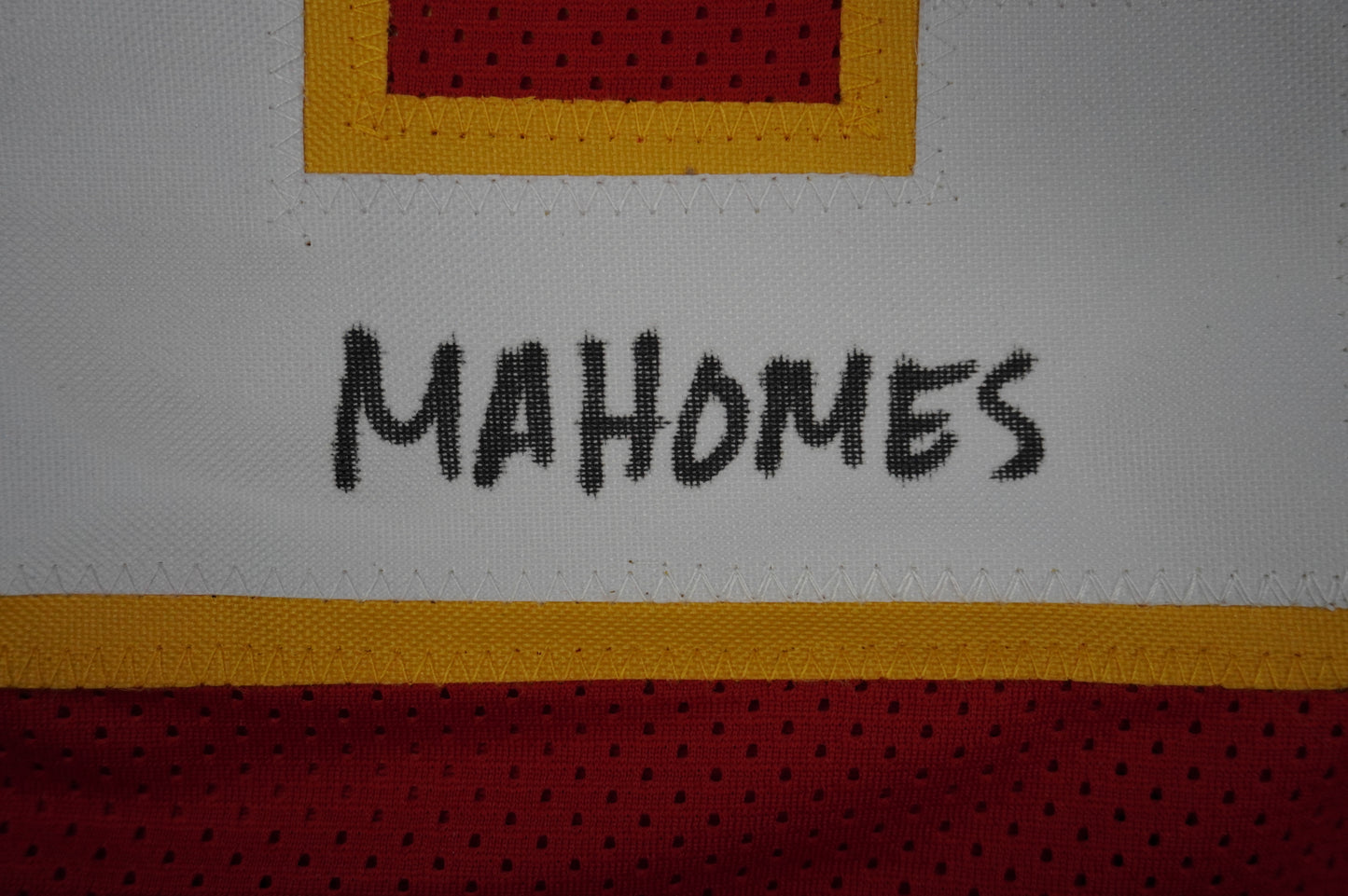 PAT PATRICK MAHOMES SR KANSAS CITY CHIEFS SIGNED JERSEY w/REAL MVPMAKER BAS