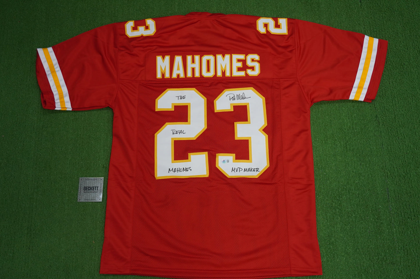 PAT PATRICK MAHOMES SR TWINS CHIEFS SIGNED JERSEY w/THE REAL MVPMAKER BAS