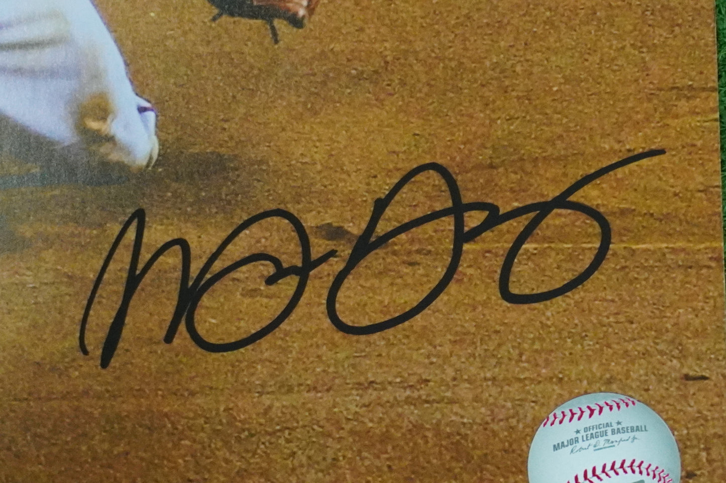 MICHAEL YOUNG TEXAS RANGERS Signed 8x10 Photo BAS COA