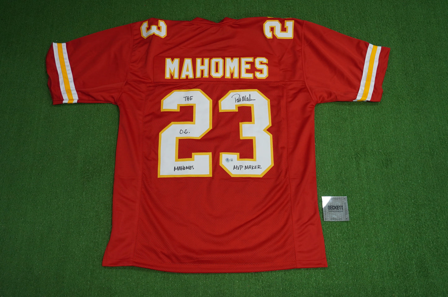 PAT PATRICK MAHOMES SR KANSAS CITY CHIEFS SIGNED JERSEY w/OG MVPMAKER BAS