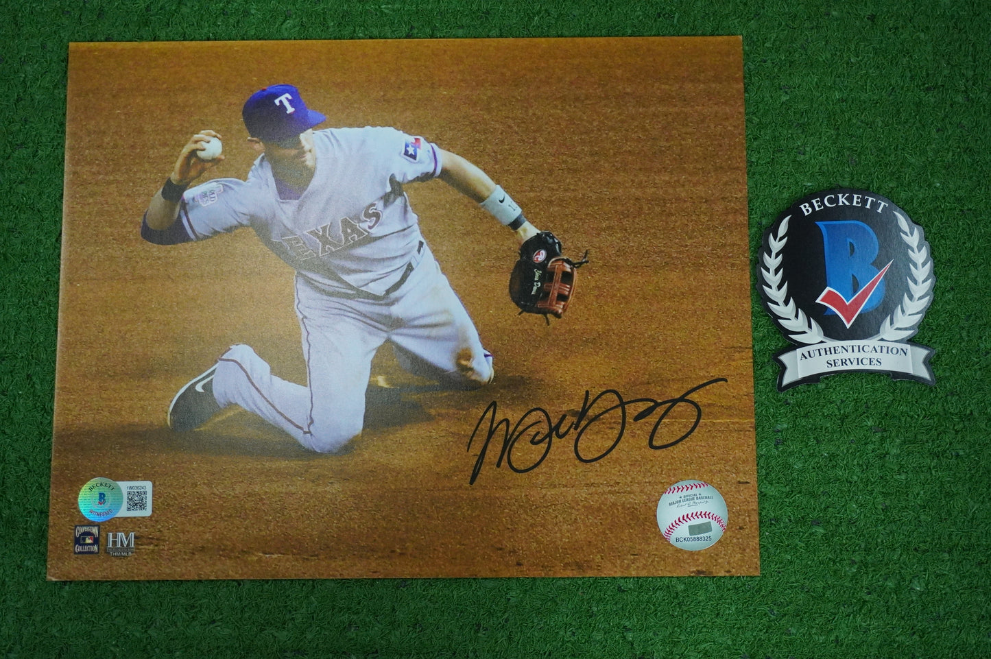 MICHAEL YOUNG TEXAS RANGERS Signed 8x10 Photo BAS COA