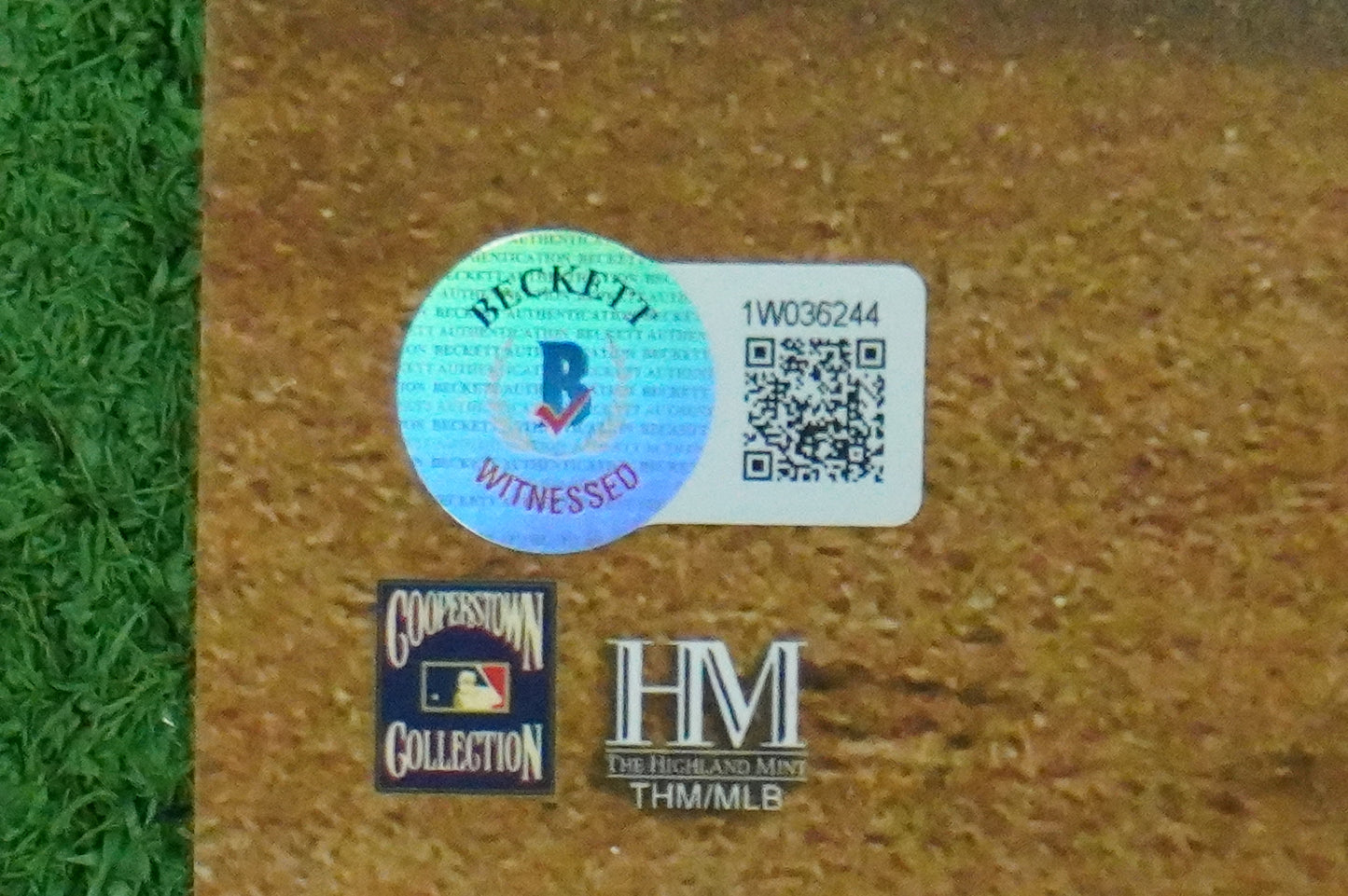 MICHAEL YOUNG TEXAS RANGERS Signed 8x10 Photo BAS COA