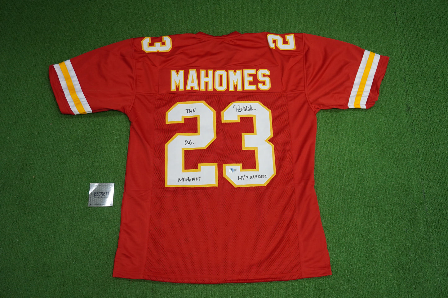 PAT PATRICK MAHOMES SR KANSAS CITY CHIEFS SIGNED JERSEY w/OG MVPMAKER BAS