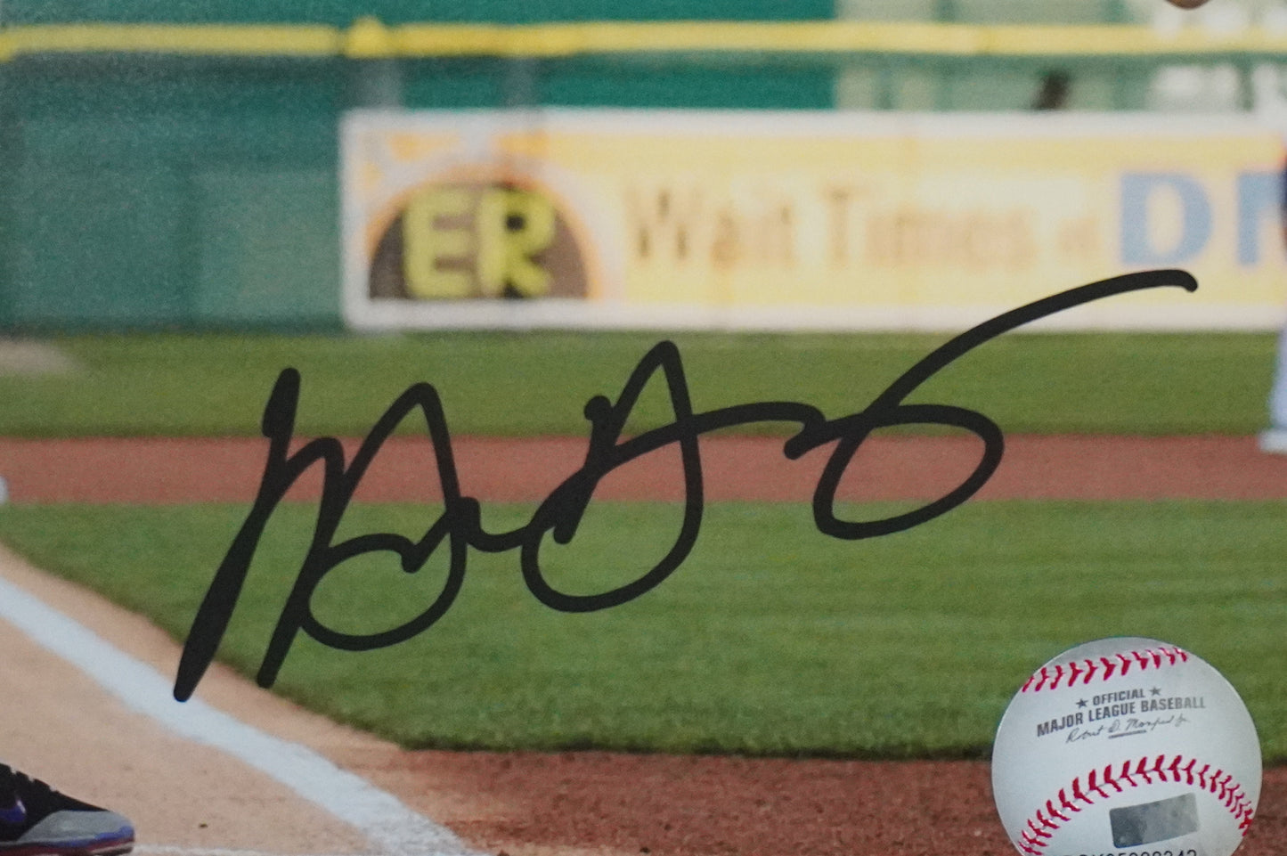 MICHAEL YOUNG TEXAS RANGERS Signed 8x10 Photo BAS COA