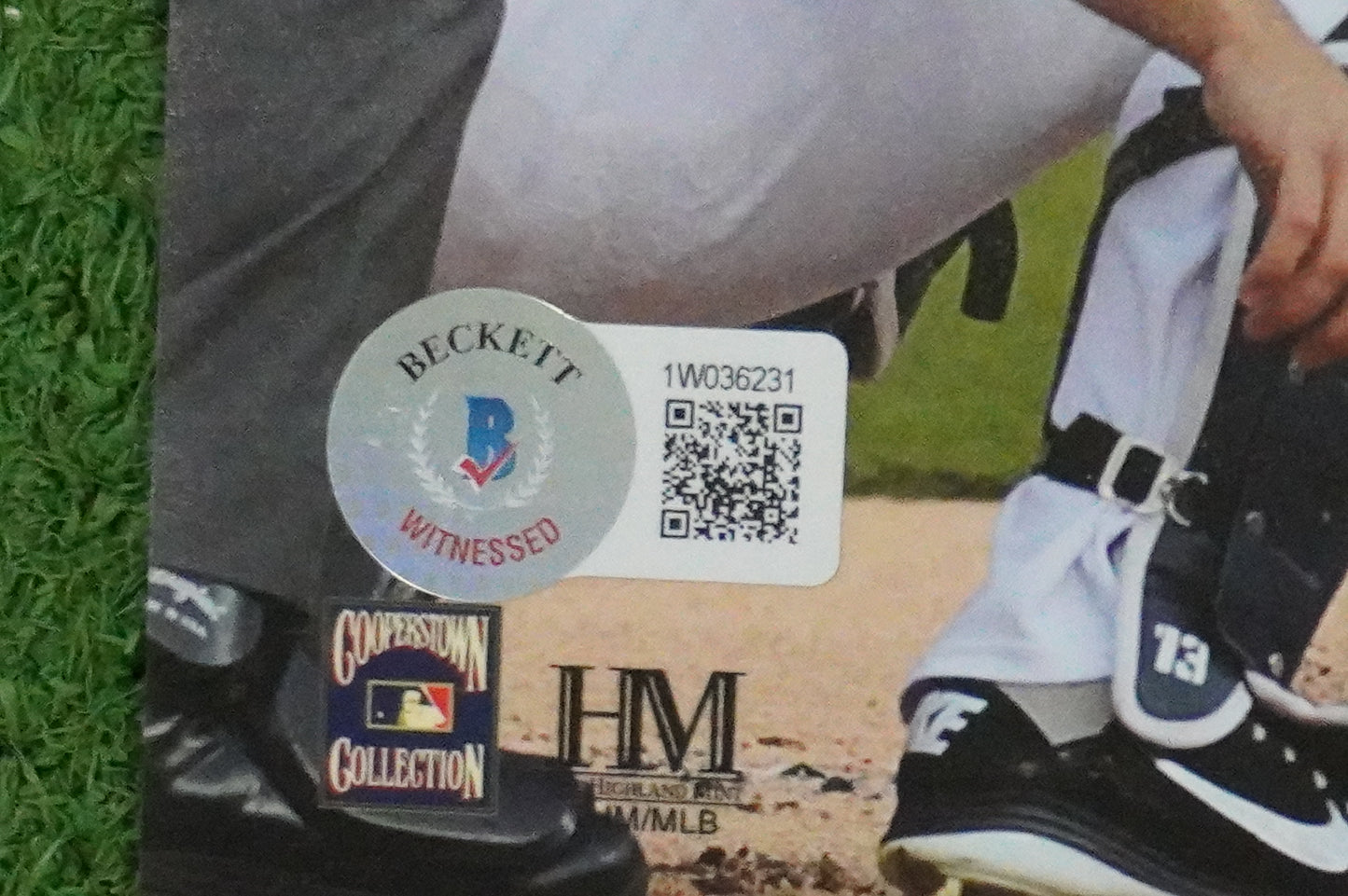 MICHAEL YOUNG TEXAS RANGERS Signed 8x10 Photo BAS COA