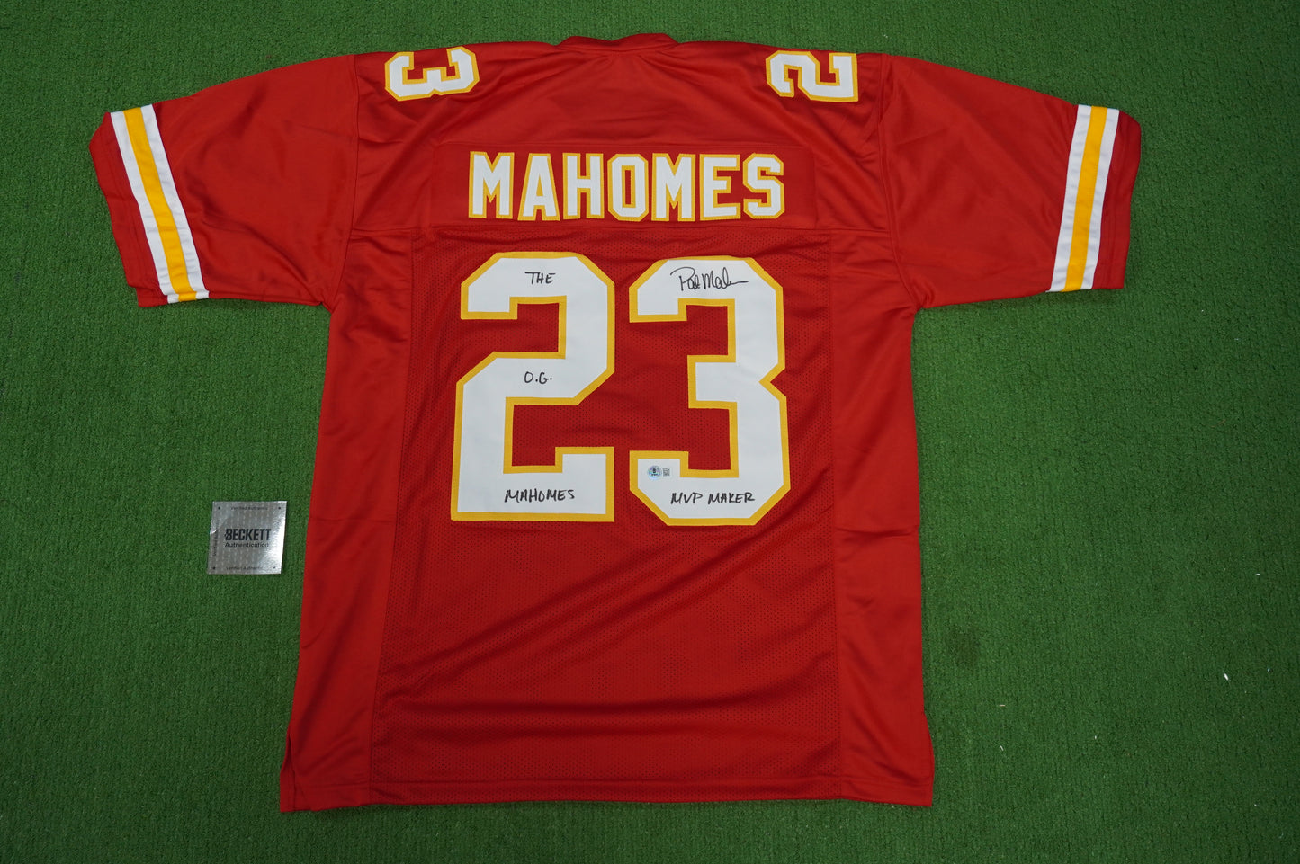 PAT PATRICK MAHOMES SR KANSAS CITY CHIEFS SIGNED JERSEY w/OG MVPMAKER BAS