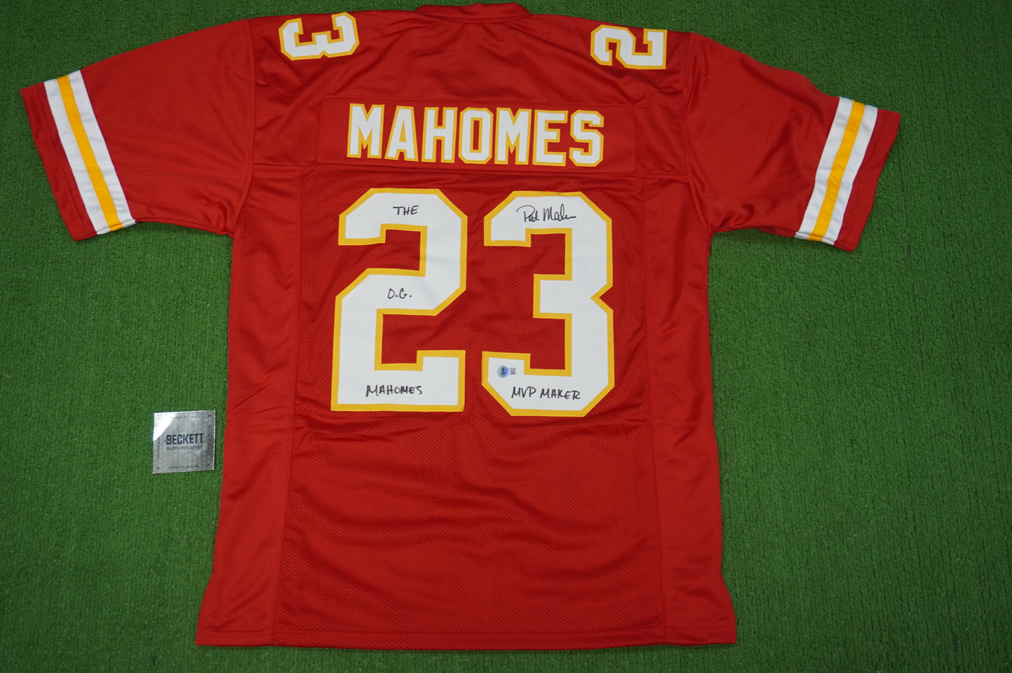 PAT PATRICK MAHOMES SR KANSAS CITY CHIEFS SIGNED JERSEY w/OG MVPMAKER BAS