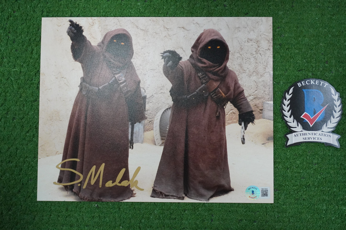 SUSANNA MALEK SIGNED 8x10 PHOTO JAWA in The Mandalorian BAS COA