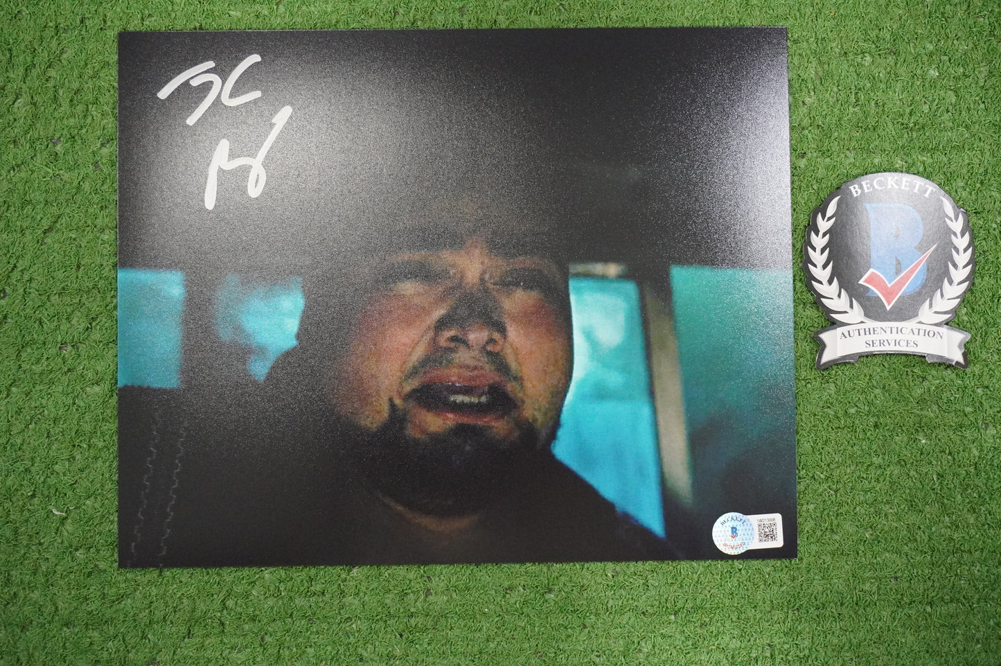 JULIO RUIZ SIGNED 8X10 PHOTO Suicide Squad BAS COA