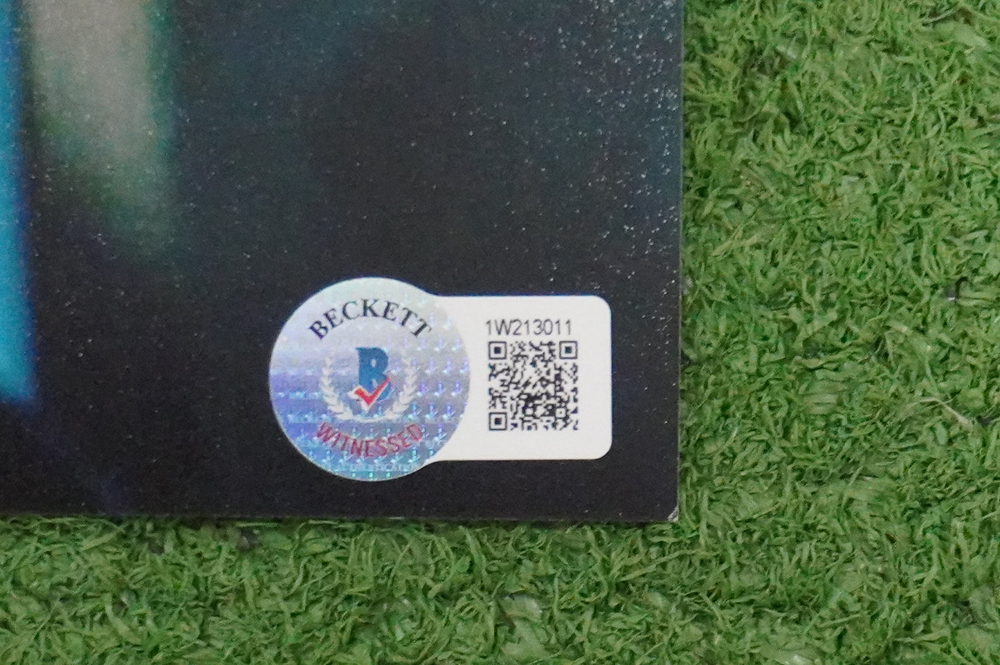 JULIO RUIZ SIGNED 8X10 PHOTO Suicide Squad BAS COA