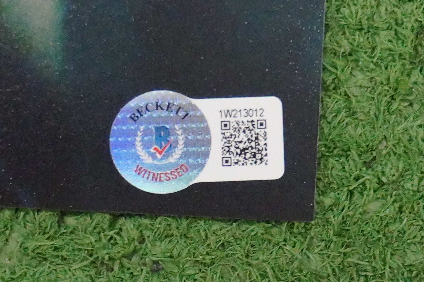 JULIO RUIZ SIGNED 8X10 PHOTO Suicide Squad BAS COA