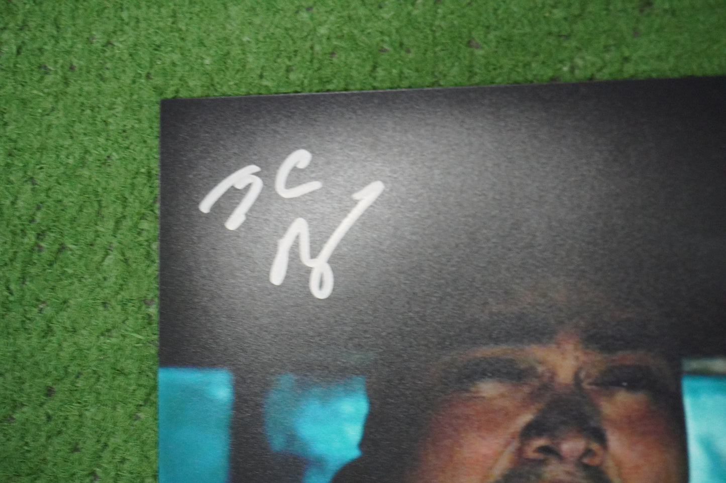 JULIO RUIZ SIGNED 8X10 PHOTO Suicide Squad BAS COA