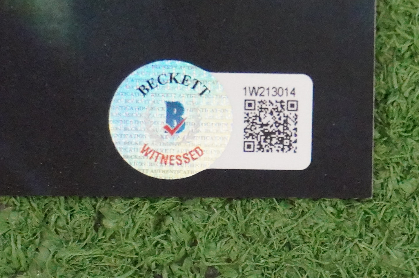 JULIO RUIZ SIGNED 8X10 PHOTO Suicide Squad BAS COA