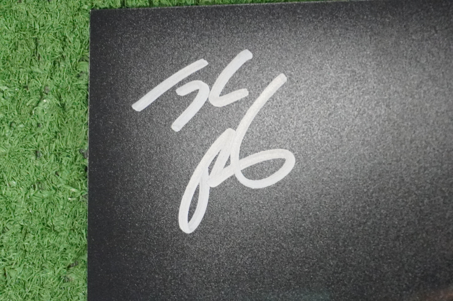 JULIO RUIZ SIGNED 8X10 PHOTO Suicide Squad BAS COA