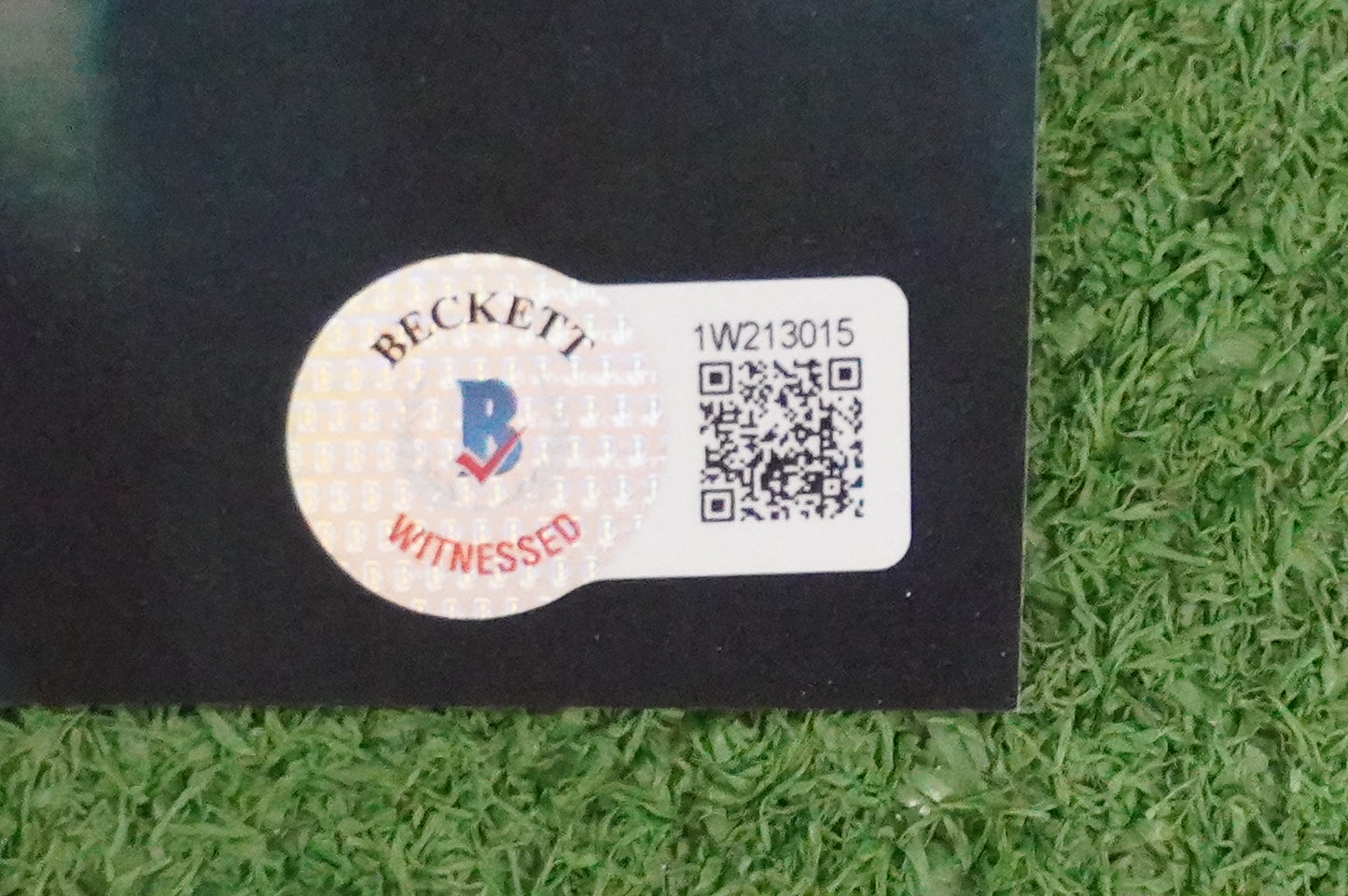 JULIO RUIZ SIGNED 8X10 PHOTO Suicide Squad BAS COA