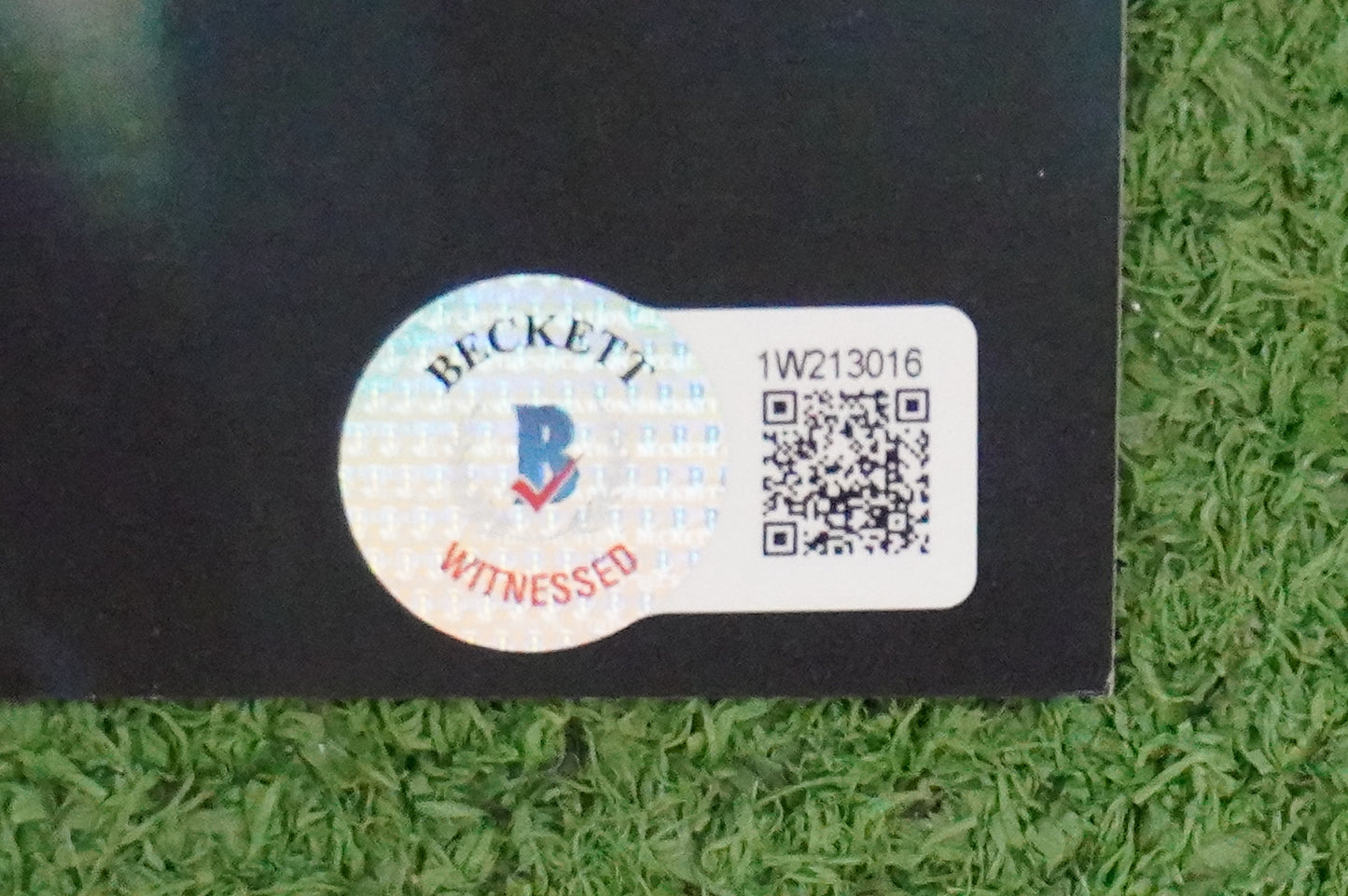 JULIO RUIZ SIGNED 8X10 PHOTO Suicide Squad BAS COA