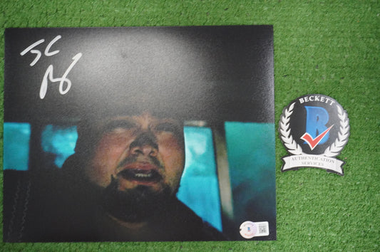 JULIO RUIZ SIGNED 8X10 PHOTO Suicide Squad BAS COA