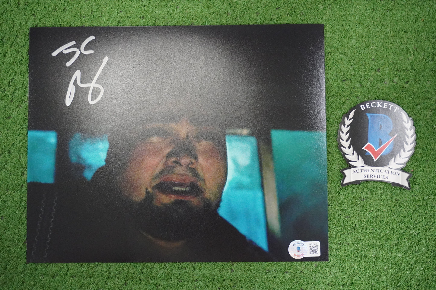 JULIO RUIZ SIGNED 8X10 PHOTO Suicide Squad BAS COA