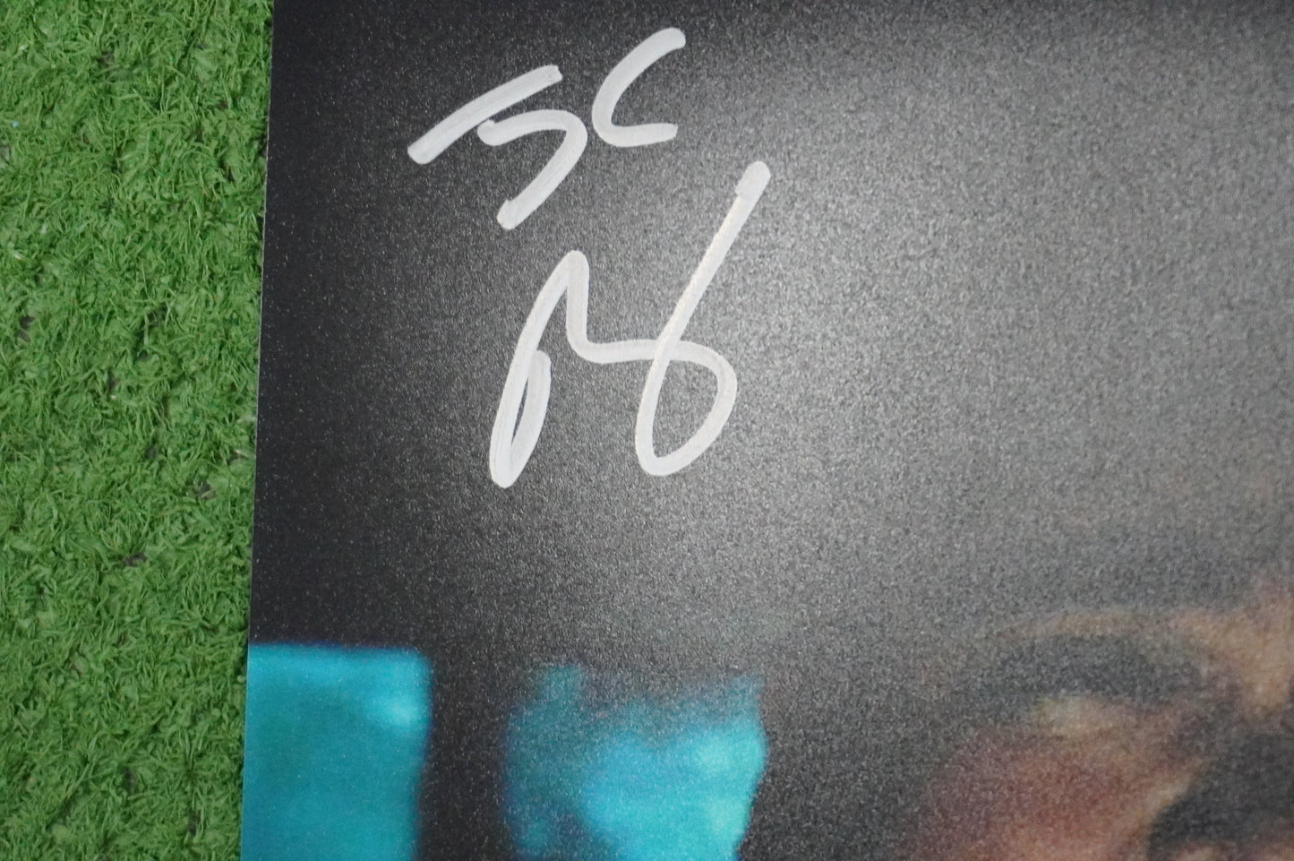 JULIO RUIZ SIGNED 8X10 PHOTO Suicide Squad BAS COA