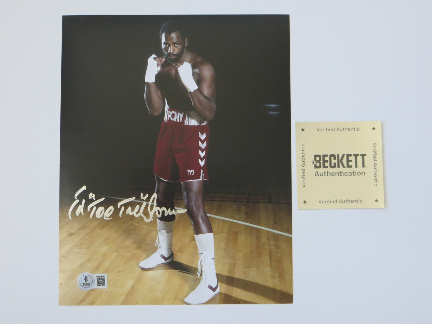 ED TOO TALL JONES SIGNED BOXING 8x10 BAS