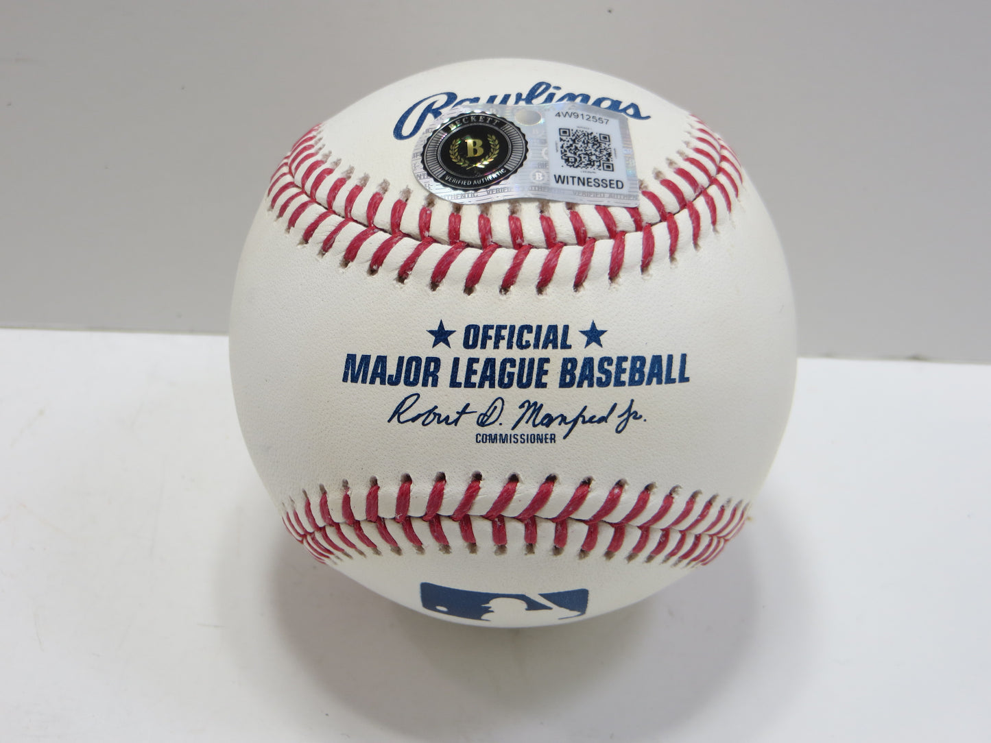 MACK BROWN SIGNED OML BASEBALL w/CFHOF TEXAS LONGHORNS UNC Tar Heels BAS
