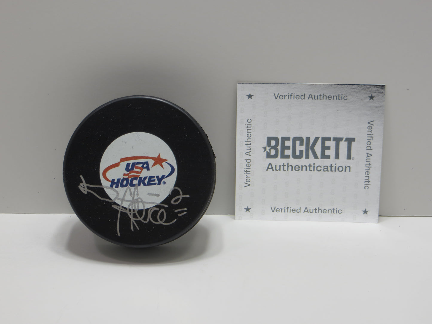 DERIAN HATCHER DALLAS STARS SIGNED Team USA PUCK BAS COA