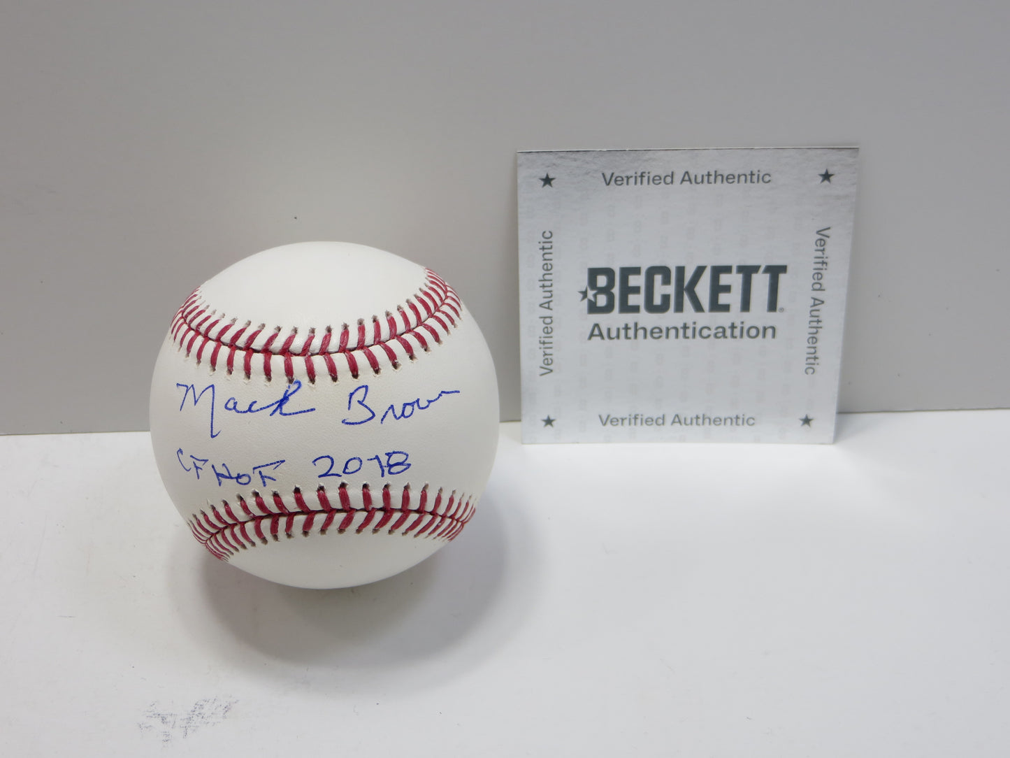 MACK BROWN SIGNED OML BASEBALL w/CFHOF TEXAS LONGHORNS UNC Tar Heels BAS