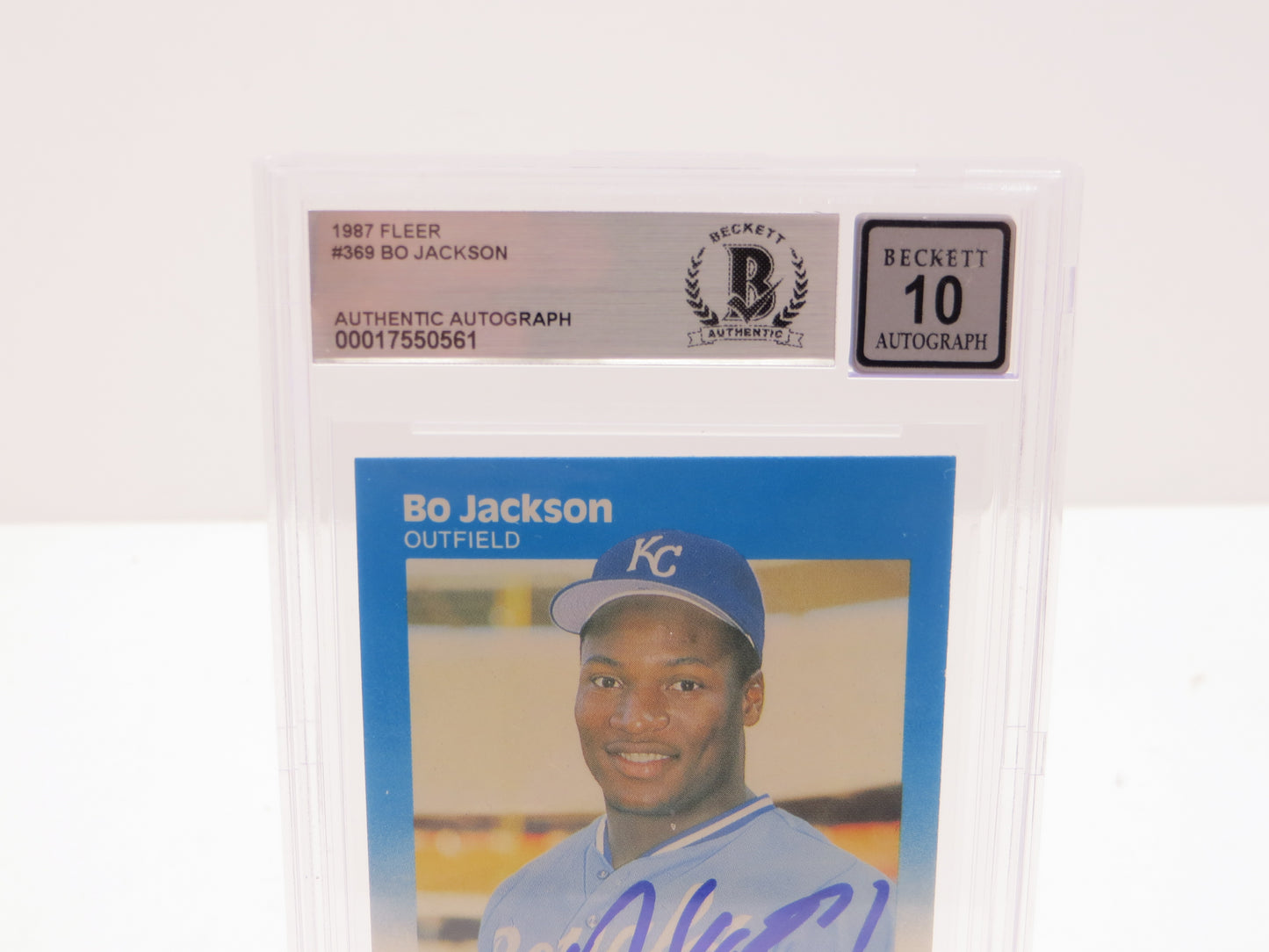 BO JACKSON SIGNED 1987 FLEER #369 KC ROYALS BGS BAS SLAB AUTO 10
