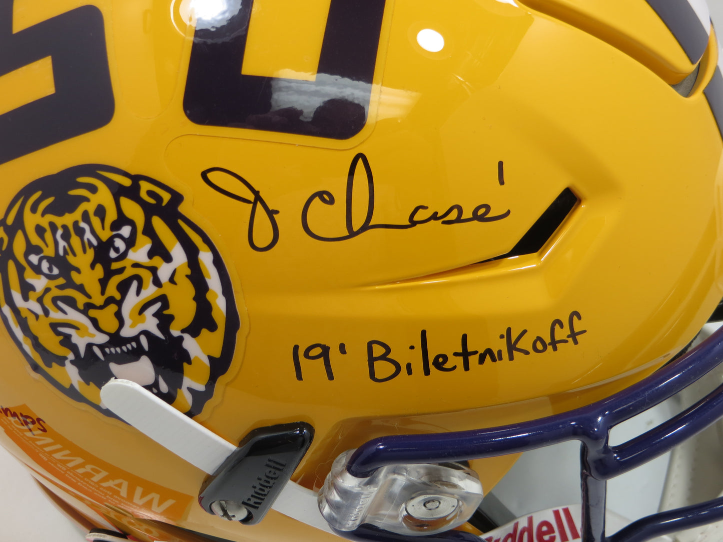 JA'MARR CHASE LSU TIGERS SIGNED RIDDELL SPEED FLEX HELMET w/2INSC Bengals BAS