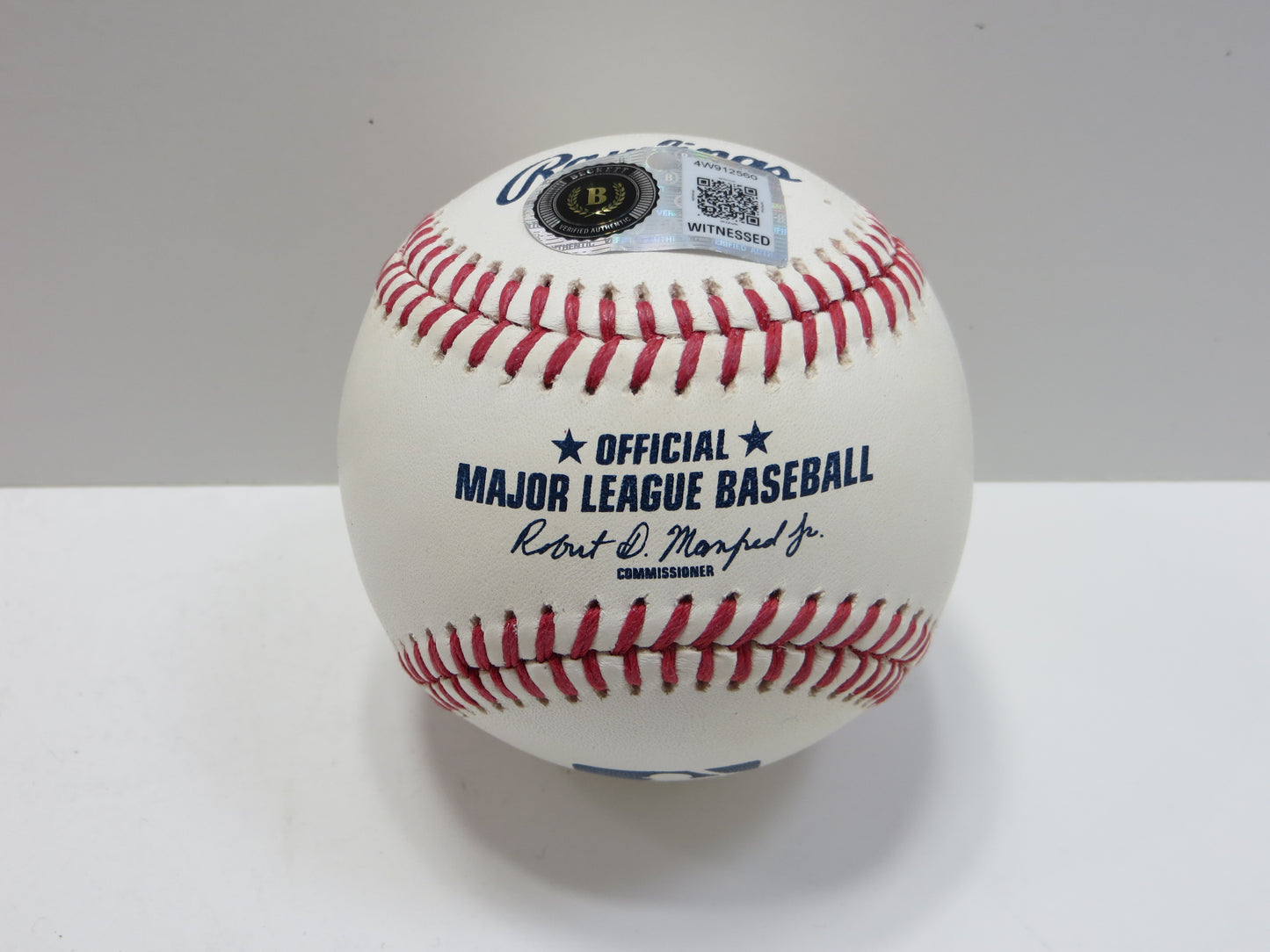 MACK BROWN SIGNED OML BASEBALL w/CFHOF TEXAS LONGHORNS UNC Tar Heels BAS