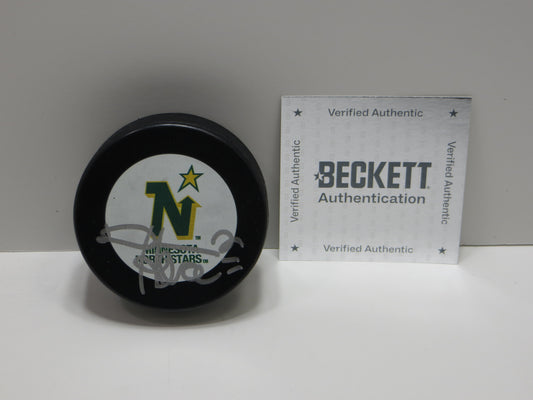DERIAN HATCHER MINNESOTA NORTH STARS SIGNED PUCK Dallas Stars BAS