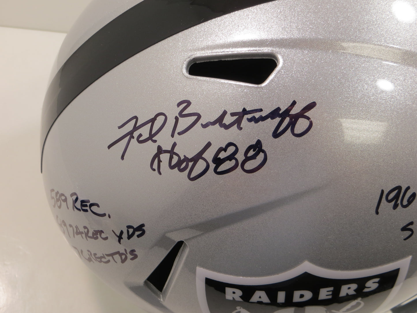 FRED BILETNIKOFF OAKLAND RAIDERS SIGNED RIDDELL FULL SIZE HELMET w/8 INSC BAS