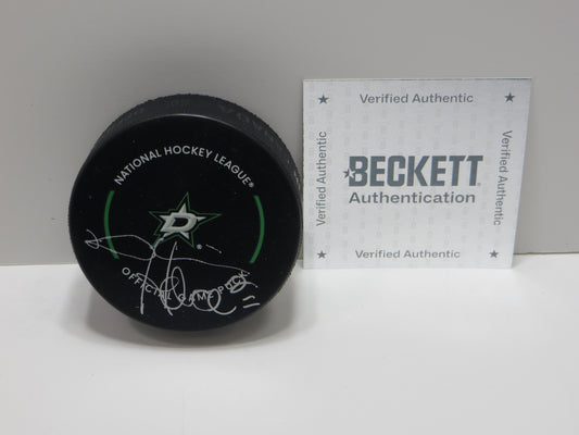 DERIAN HATCHER DALLAS STARS SIGNED Official NHL Game PUCK BAS COA