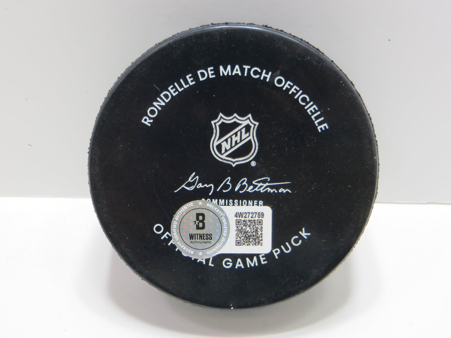 DERIAN HATCHER DALLAS STARS SIGNED Official NHL Game PUCK BAS COA