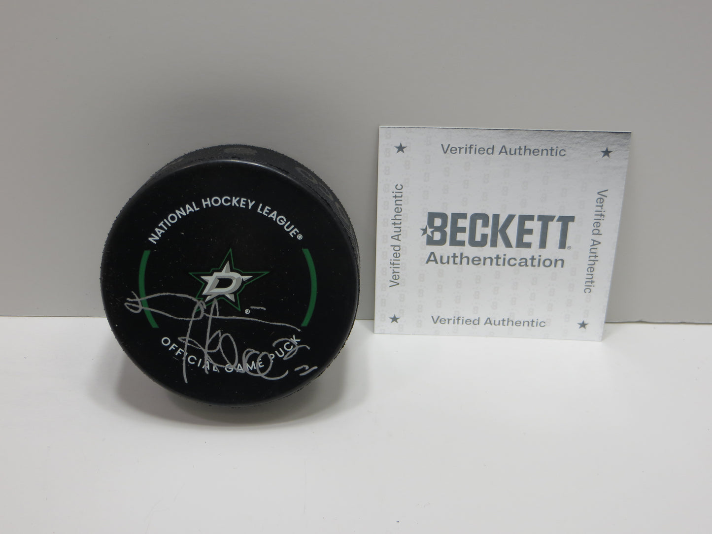 DERIAN HATCHER DALLAS STARS SIGNED Official NHL Game PUCK BAS COA