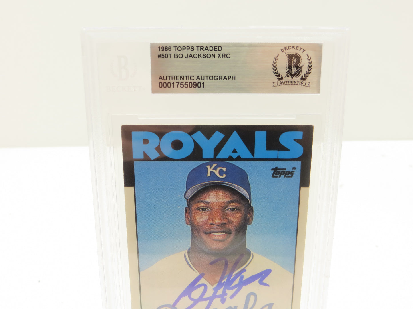 BO JACKSON SIGNED 1986 TOPPS TRADED #50T KC ROYALS BGS BAS SLAB