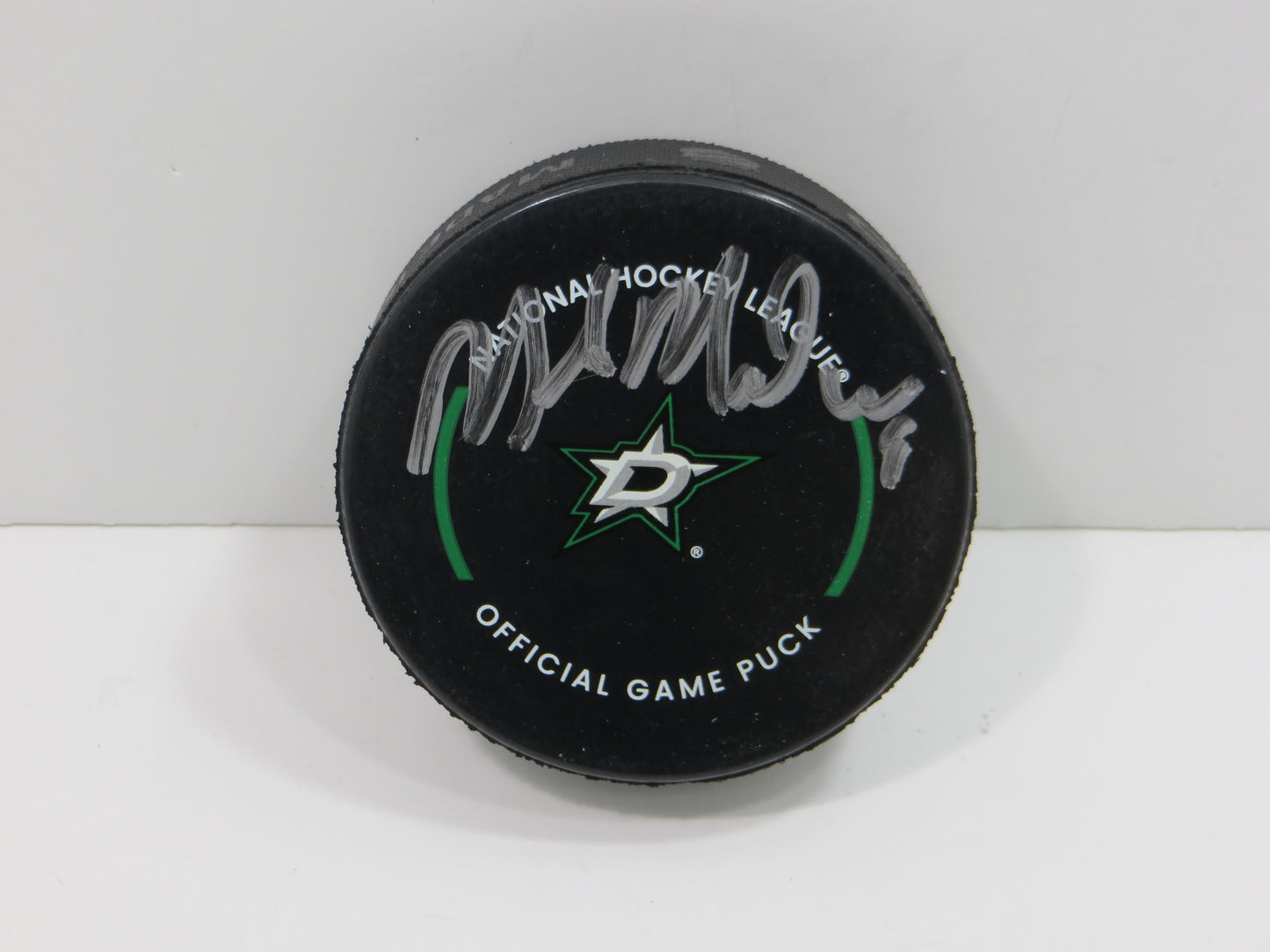 MIKE MODANO DALLAS STARS SIGNED AUTHENTIC OFFICIAL HOCKEY PUCK BAS COA