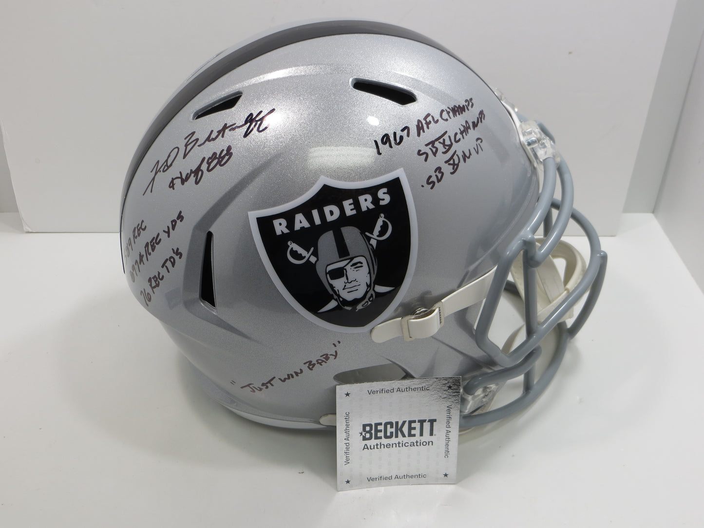 FRED BILETNIKOFF OAKLAND RAIDERS SIGNED RIDDELL FULL SIZE HELMET w/8 INSC BAS