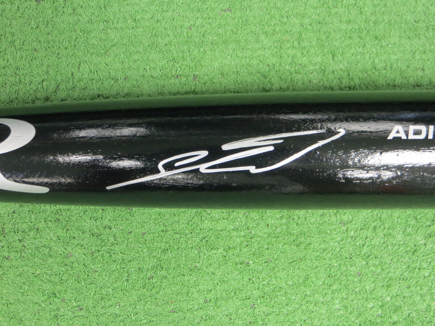 SEBASTIAN WALCOTT TEXAS RANGERS SIGNED BLACK RAWLINGS BASEBALL BAT BAS