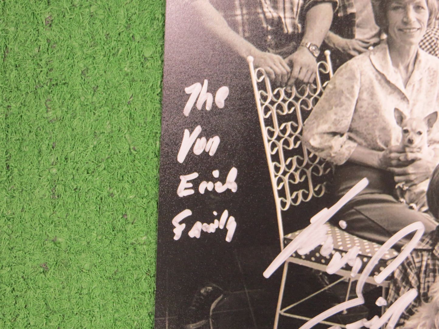 KEVIN VON ERICH SIGNED 8x10 PHOTO w/Fritz Von Erich Family BAS COA